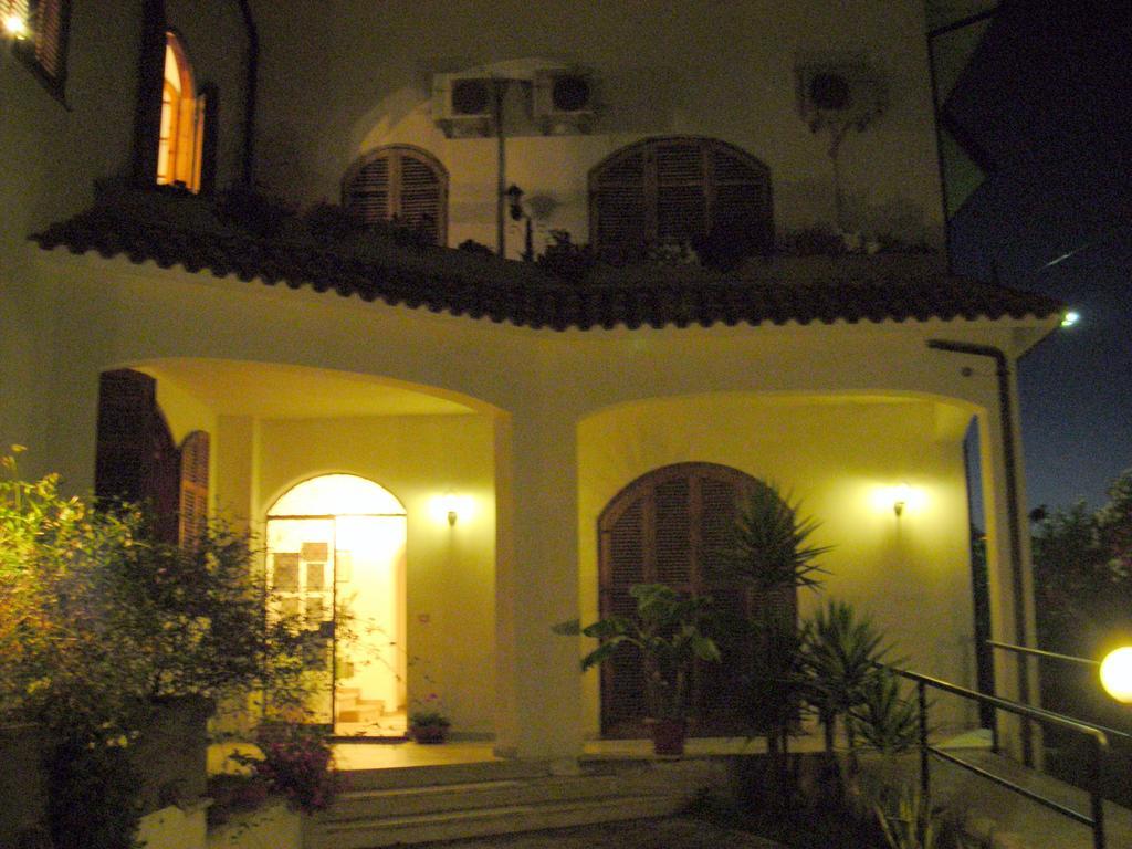 Residence Gnura Momma Locri Exterior foto